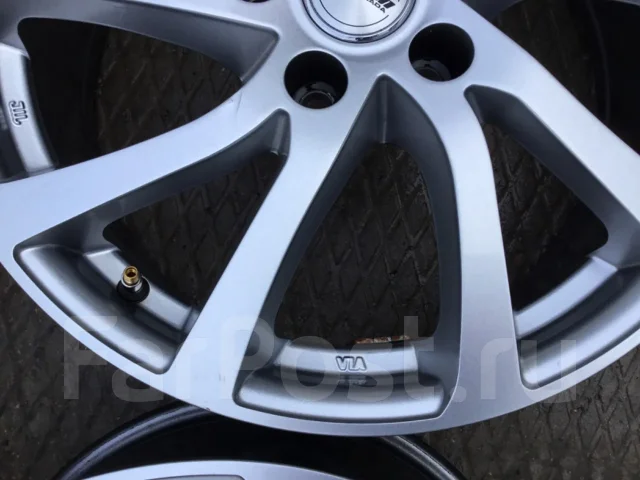 Strada. 7.0x17", 5x114.3, ET38, �� 60,1���. ����