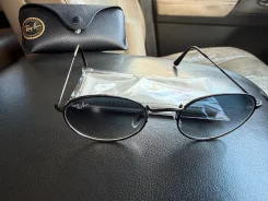 ���� Ray-Ban. ����