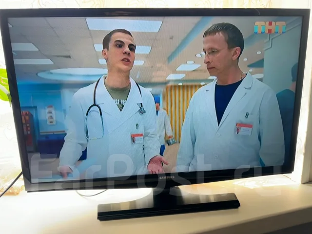 Samsung UE28J4100. LED ����