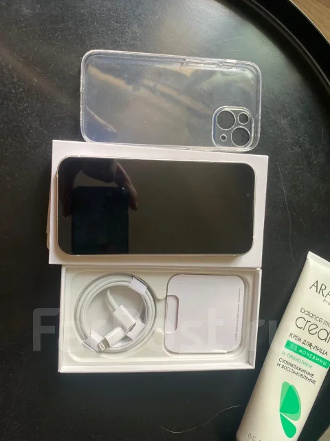 Apple iPhone 13 mini. ����� ����