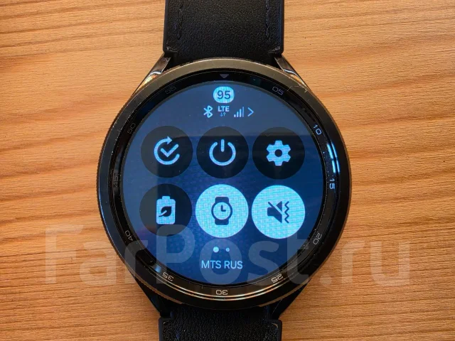 Samsung Galaxy Watch6 Classic. GPS, NFC, SIM-�����, IP68 ����