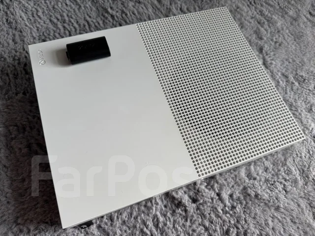 Microsoft Xbox One S ����