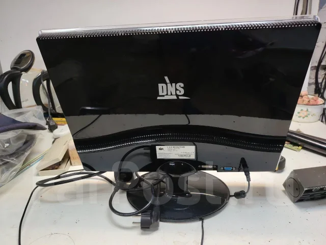 DNS. 19", ���������� �� (LCD, LED, QLED). ��� ����� �� ������������ ����