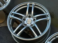 AVS Model T5. 7.5x17", 5x114.3, ET45 ����