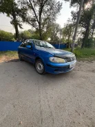 Nissan Almera ����