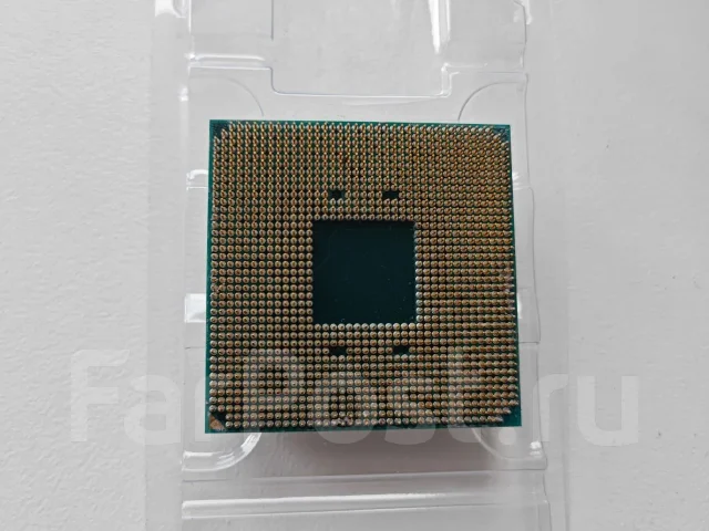 AMD Ryzen 7 Pro 2700 ����