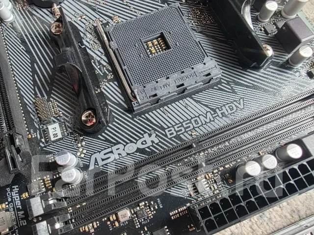 AMD B550 ����