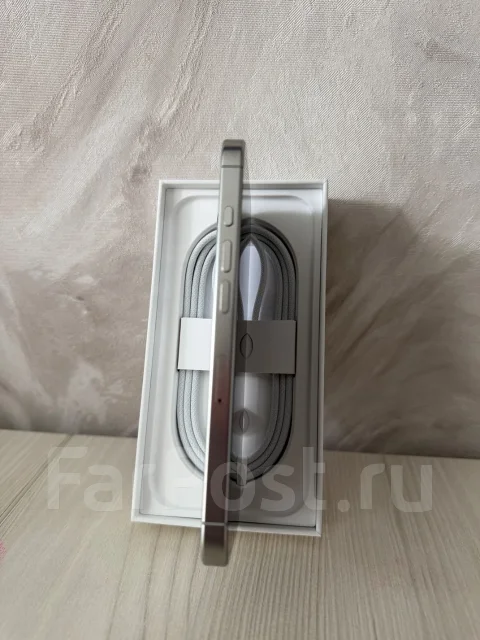 Apple iPhone 16 Pro. �/�, 512 ��, eSIM ����