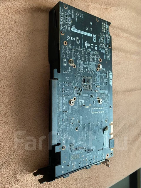 GeForce GTX 1070 ����
