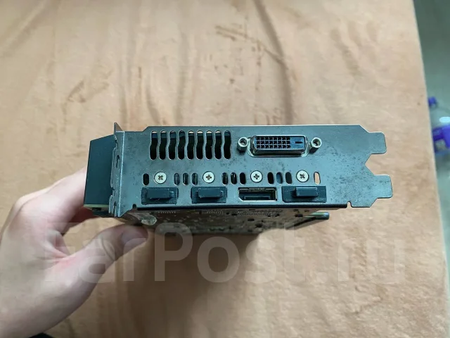 GeForce GTX 1070 ����