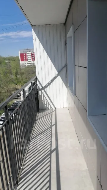 3-���������, ����� ��������� 78�. ��������������, ������� ����, 51���.��., 6/6 ����, ������������ ������ ����