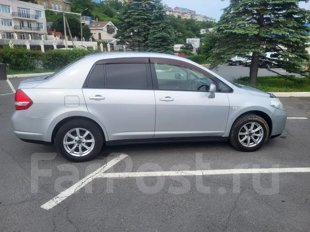 Nissan Tiida Latio. �������, 4wd, 1.5 (109��.�.), ������, 170 000����. �� ����