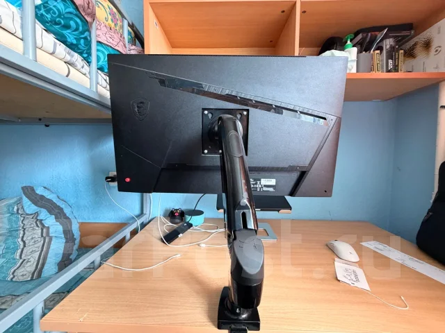 MSI. 27" ����