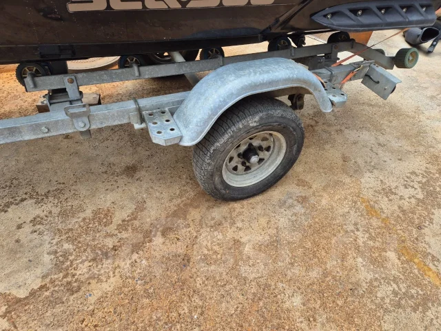 SB Trailer. �����: 750���. ����