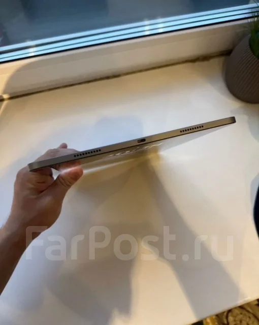 Apple iPad Pro 12.9. 12.9 ������, ������ 256 �� ����
