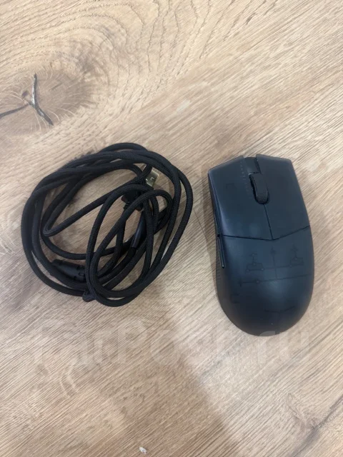 Thunderobot. ��� 32 ��, ���� 3 000���, WiFi: 1, Bluetooth: 1, ����������� �� 10��. ����