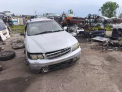 Nissan R'nessa. PNN30, KA24DE ����