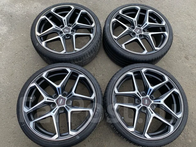 MOMO. 8.5x20", 5x112, ET45, �� 57,1���. ����