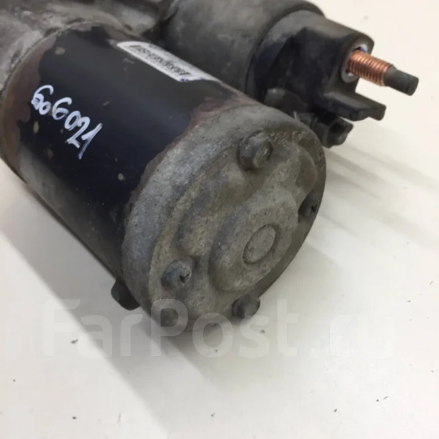 ������� Renault Sandero 2009-2014 8200815083 8200815083 ����