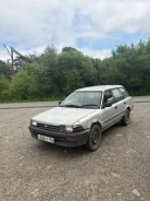 Toyota Corolla. ��������, ��������, 1.3, ������ ����
