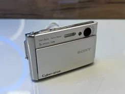 Sony Cyber-shot DSC-T70 ����