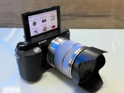 Sony Alpha NEX-F3 Kit ����