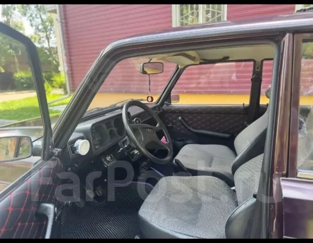 ���� 2105. ��������, ������, 1.6 (73��.�.), ������, 32 600����. �� ����