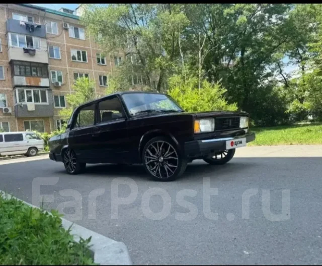 ���� 2105. ��������, ������, 1.6 (73��.�.), ������, 32 600����. �� ����