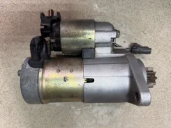 ������� Nissan VQ25DD, VQ30DD, VQ35DE 23300AL600 ����