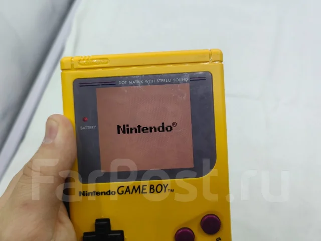 Nintendo Game Boy ����