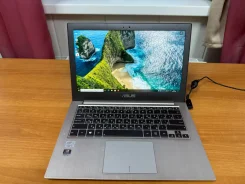 Asus ZenBook. 13.3", 2����, ���� 512���, WiFi: 1, Bluetooth: 1 ����