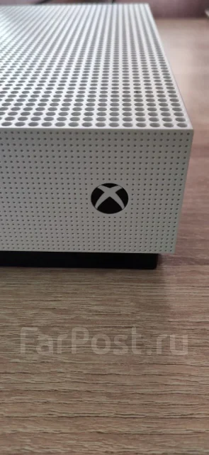 Microsoft Xbox One S ����