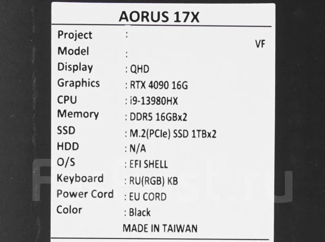 Gigabyte Aorus 17X AZF. 17.3", 2,2����, ��� 32 ��, ���� 2 000���, WiFi: 1, Bluetooth: 1 ����