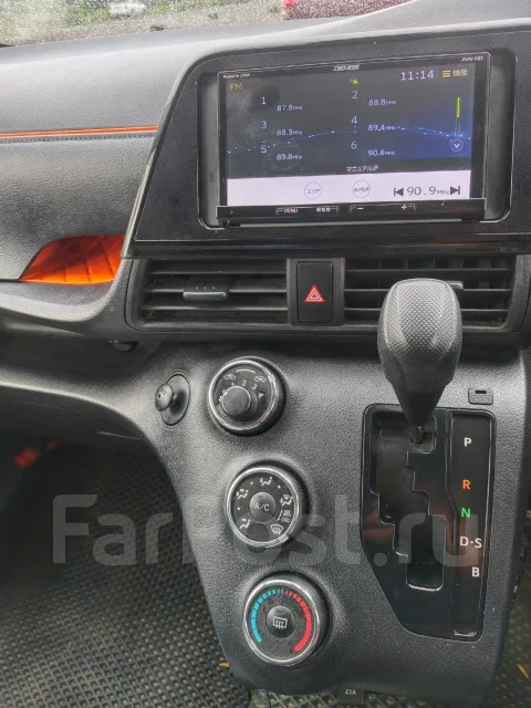 Toyota Sienta. ��������, ��������, 1.5 (108��.�.), ������, 79 130����. ��, ��� ��� ����