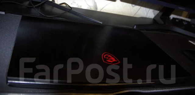 MSI. 15.6", 2,5����, ��� 8 ��, ���� 476���, WiFi: 1, Bluetooth: 1 ����