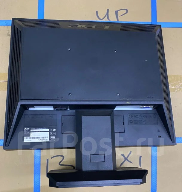 Acer. 17" ����