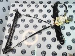 ��������������� ������ 1 E82/E88 ����. 2009 51337165596 51337165596 ����