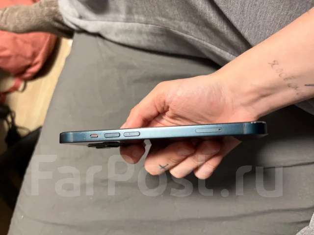 Apple iPhone 13. �/�, 128 ��, �����, 5G, NFC, eSIM, ������� �������. ��� ����� �� ������������ ����
