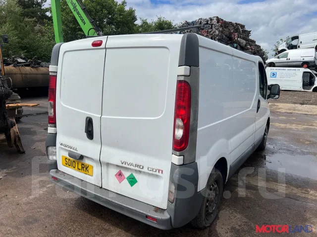 ������� Opel Vivaro 2001-2014 21304700 4417538 ����