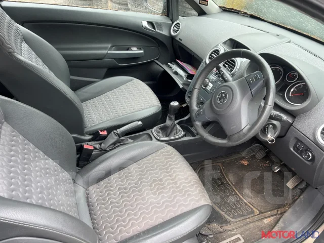 ������� Opel Corsa D 2006-2014 21304775 1202217 ����