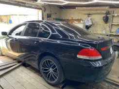 BMW 7-Series ����