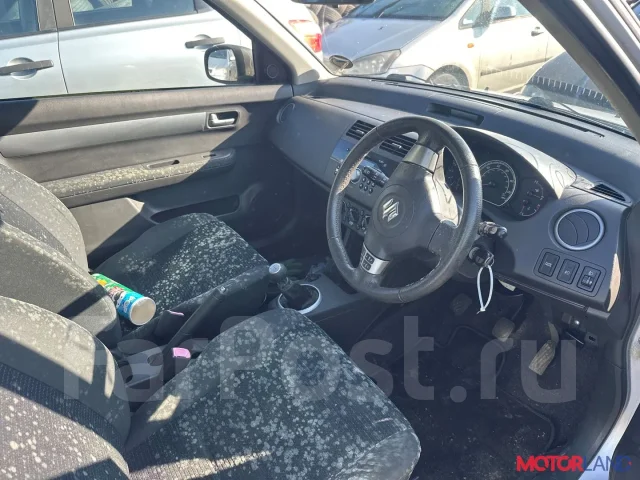 ������� Suzuki Swift 2003-2011 21298662 3110086G00 ����
