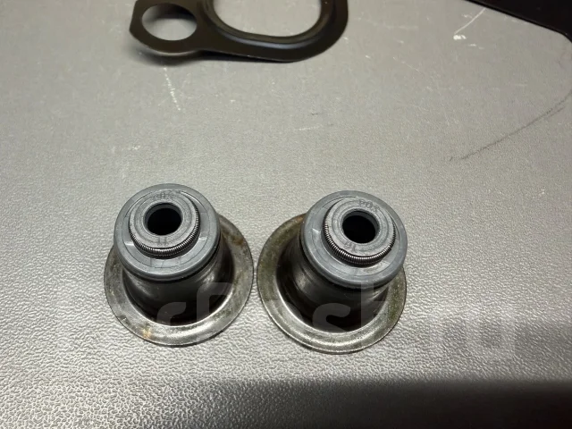 ����������� ��������� 1000B334 Mitsubishi 4B10 4B11 1000B334 ����