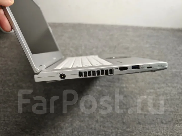 Panasonic Let's Note. 14.1", 2,6����, ��� 8 ��, ���� 256���, WiFi: 1, Bluetooth: 1, ����������� �� 5��. ��� ����� �� ������������ ����