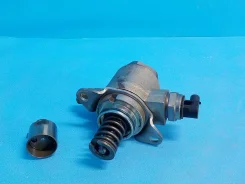��������� ����� �������� �������� (����) Audi Q3 (8U) 2012-2018 06J127025G ����