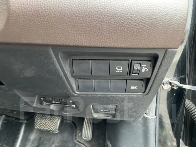 Toyota Yaris. MXPB10, M15A ����
