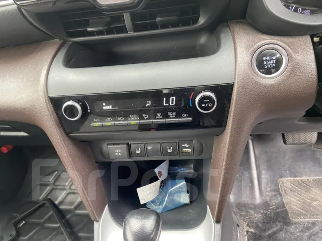 Toyota Yaris. MXPB10, M15A ����