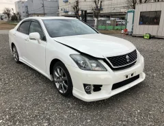 Toyota Crown ����