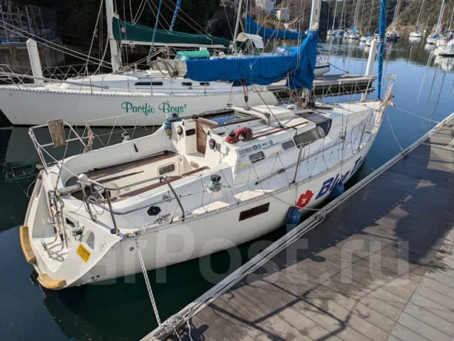 Beneatue Oceanis 320. ����� 9,23��., 1990 ���. ��� ����� �� ������������ ����