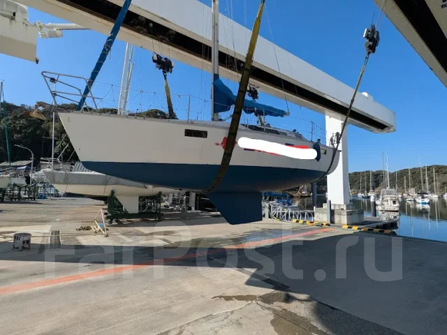 Beneatue Oceanis 320. ����� 9,23��., 1990 ���. ��� ����� �� ������������ ����